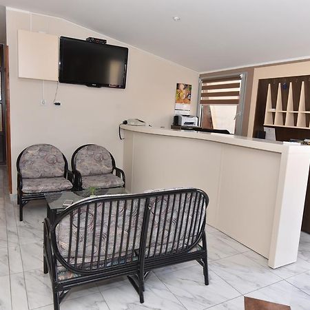 Prenociste Gazela Bed & Breakfast ปิโรต์ ภายนอก รูปภาพ