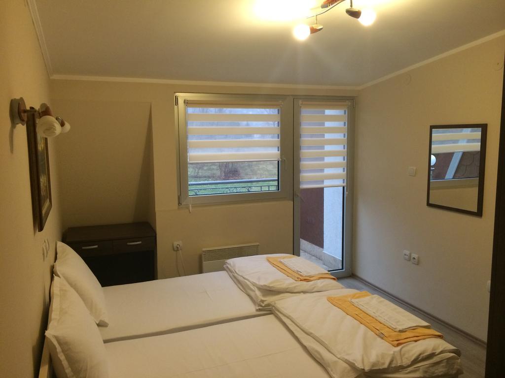 Prenociste Gazela Bed & Breakfast ปิโรต์ ห้อง รูปภาพ